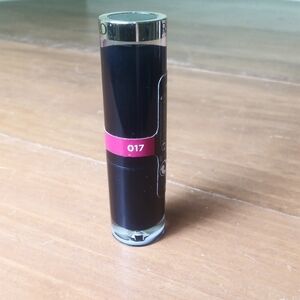 Revlon Super Lustrous Lipstick in Love is On 017